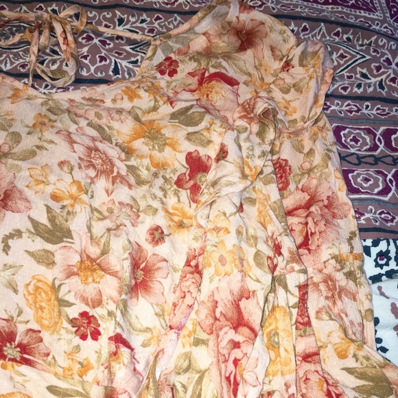 Floral cropped long sleeve top - Picture 3 of 4